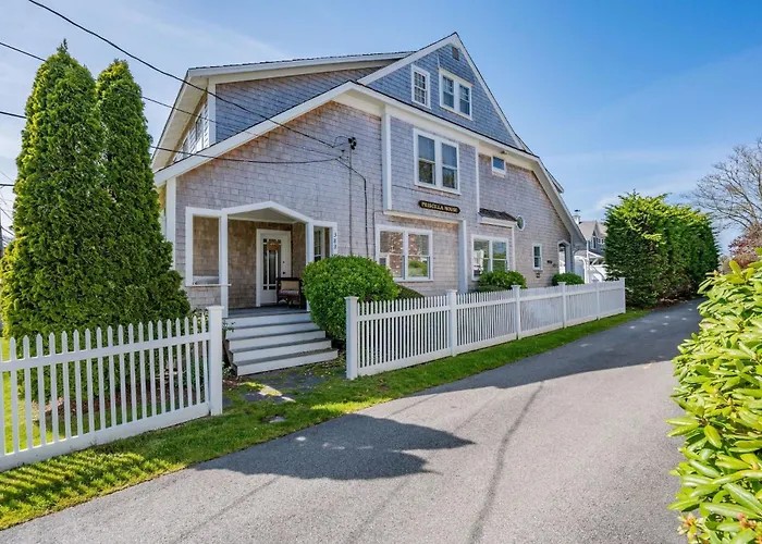 388 Main Street Chatham Cape Cod - - The Priscilla House