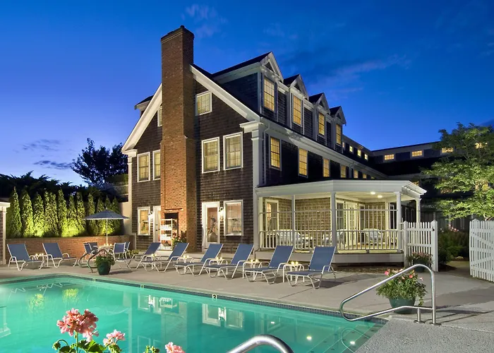 Resort: Chatham Wayside Inn